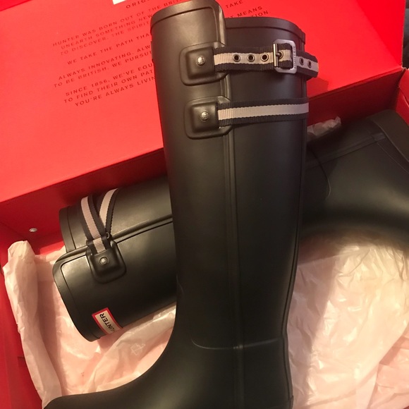 SOLD!!!! NEW HUNTER BOOTS!!!!!! - Picture 4 of 7