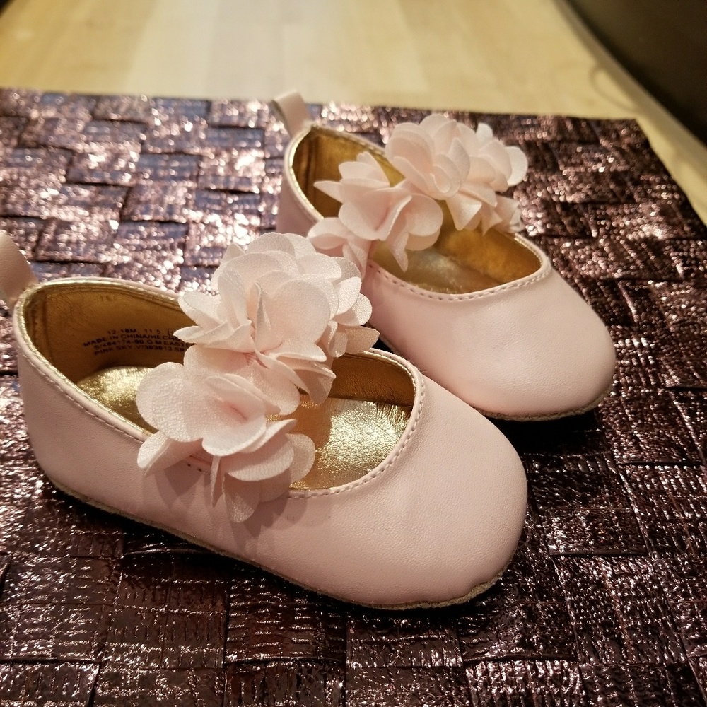 Old Navy Floral Pink Shoes