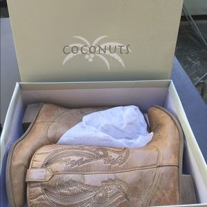 Boots by Coconuts