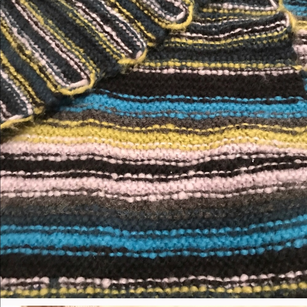 Large cozy knit free people multicolored scarf - Picture 3 of 5