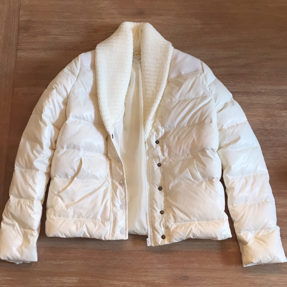American Eagle Outfitters white puff jacket