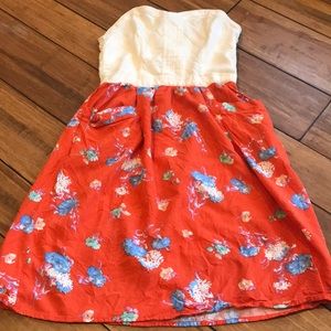 🎈5 for $20- Floral, strapless dress with pockets