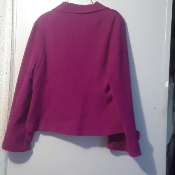 Blazer - Picture 2 of 4