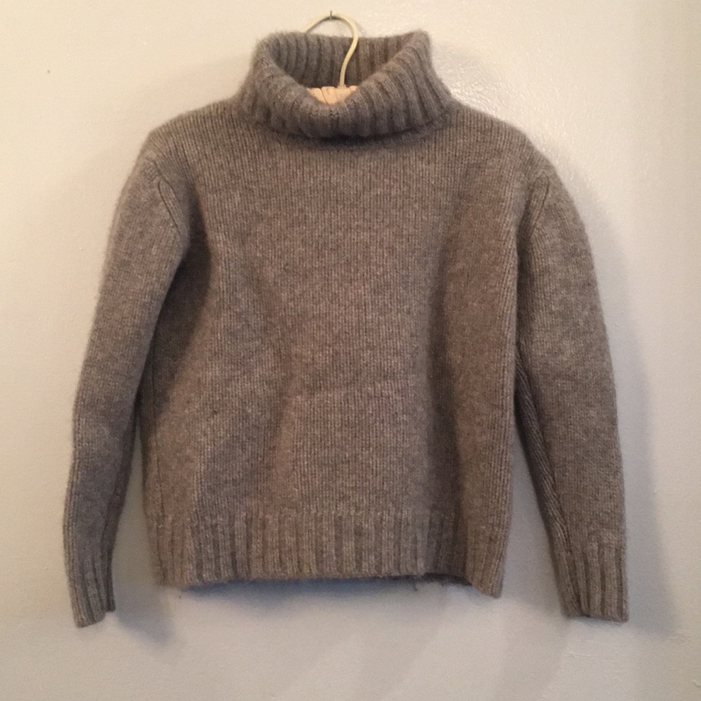 REED KRAKOFF 100% Cashmere Turtleneck