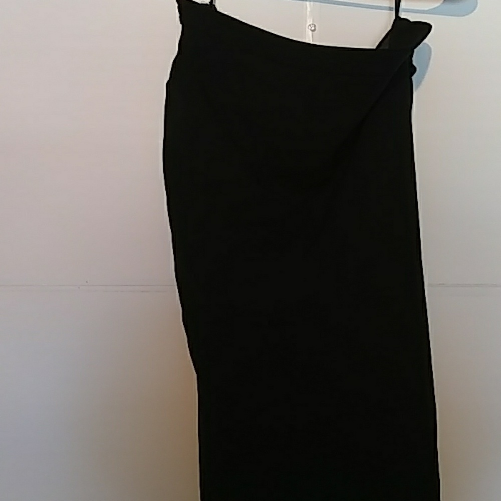 Black pants Size 16W gently used.