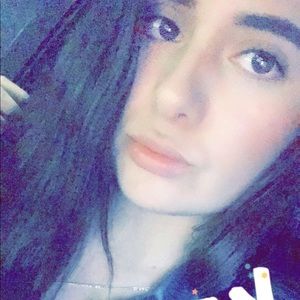 Meet your Posher, Valentina