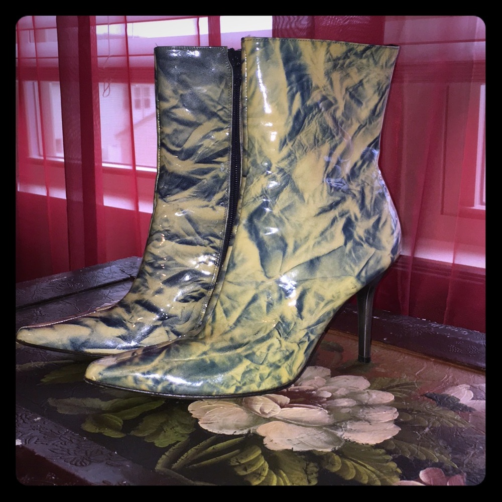Gorgeous boots!!