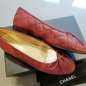 Chanel Quilted Cap-toe Flats size 9US Burgundy