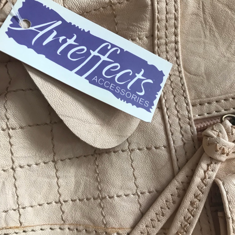 Cream Purse - Picture 5 of 6