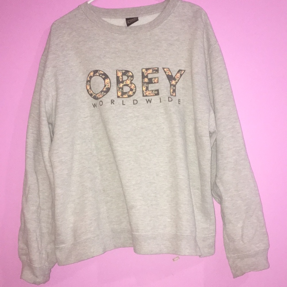 Obey crew neck