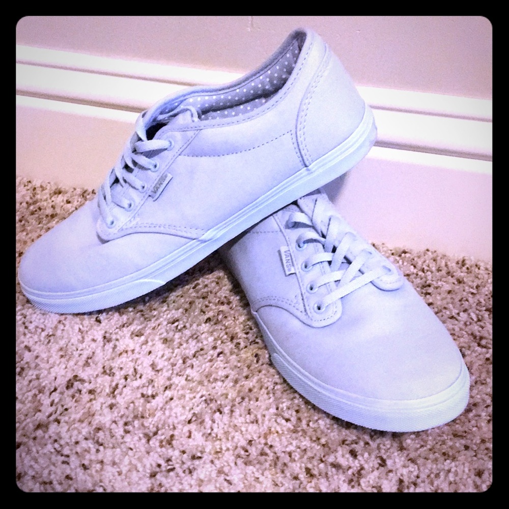 Limited edition women’s periwinkle vans