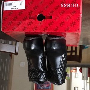 Guess boots