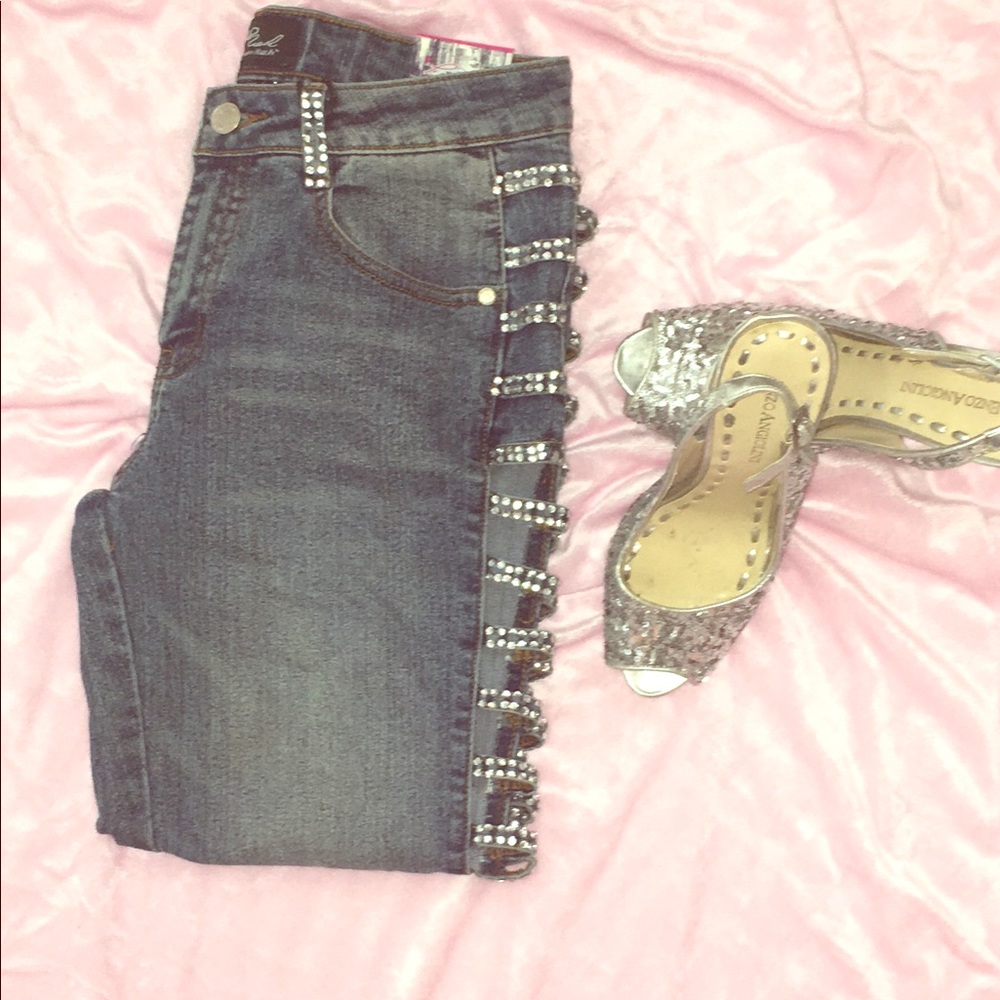 Cropped diamond studded jeans