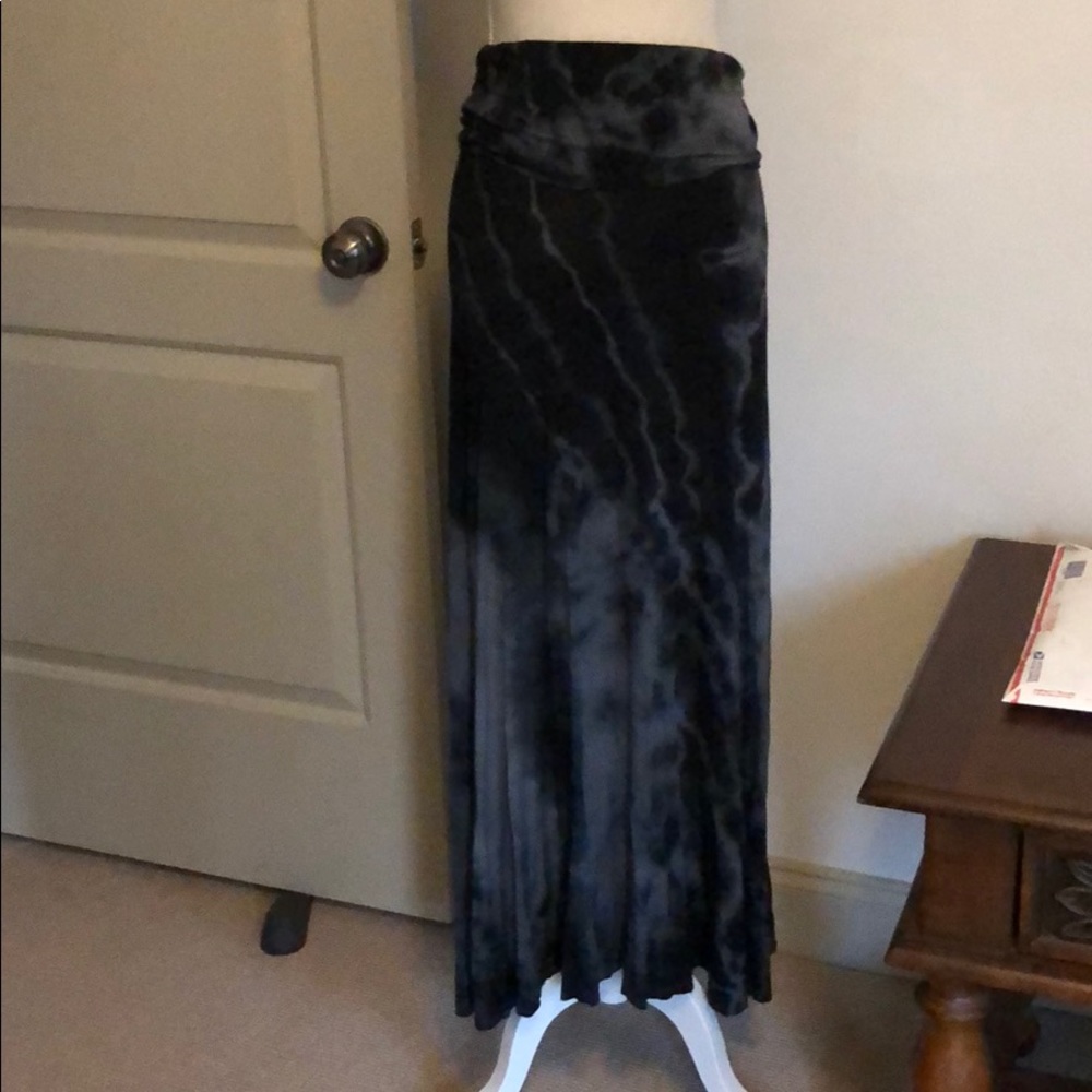 Black tie dye maxi skirt