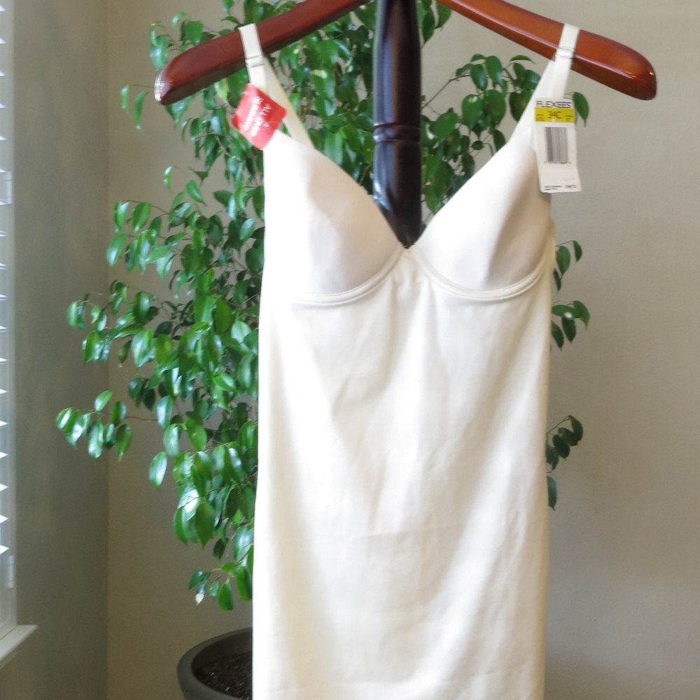 Maidenform Flexees 34C All Over Slimming