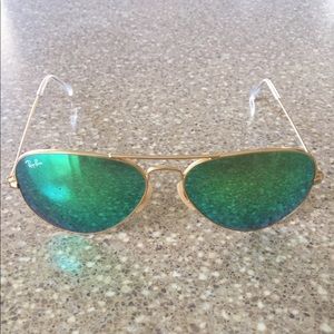 Ray-Ban Aviators Sunglasses RB3025 - polarized