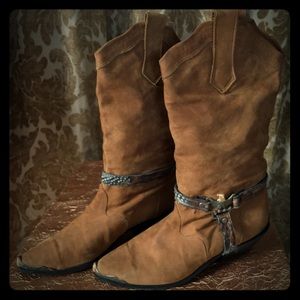 Size 10 Cowboy Boots. Super Cute!