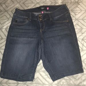 Torrid size 14 shorts