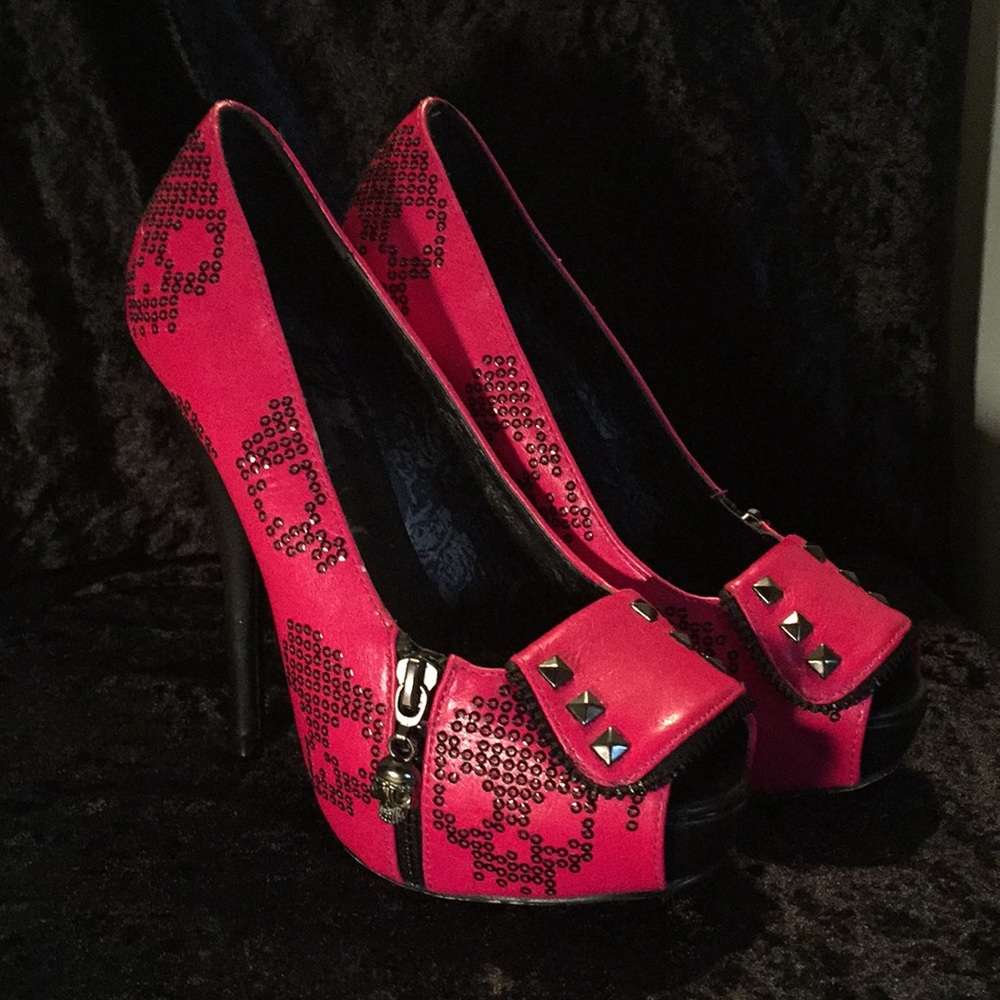Sequins Skull Peep Toe Pumps by Too Fast, size US6