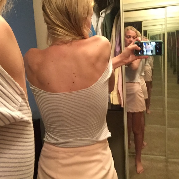 Off the should striped shirt - Picture 2 of 2