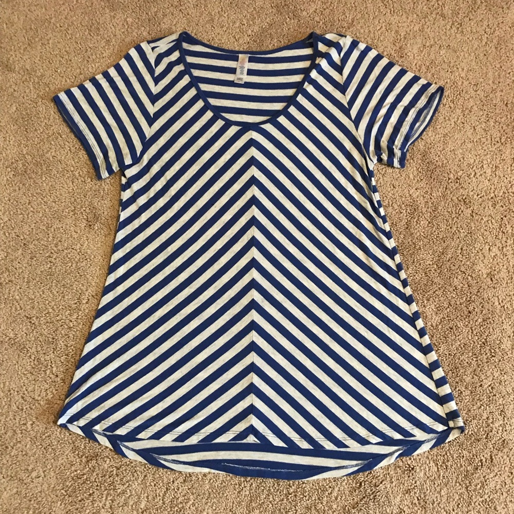 Lularoe Classic T size L EUC