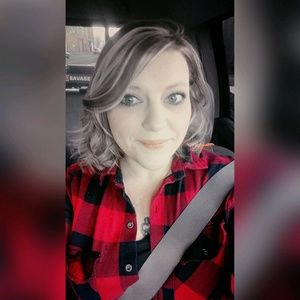 Meet your Posher, Carrie