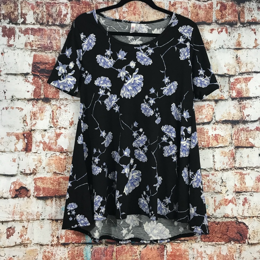 Lularoe Black Floral perfect tee