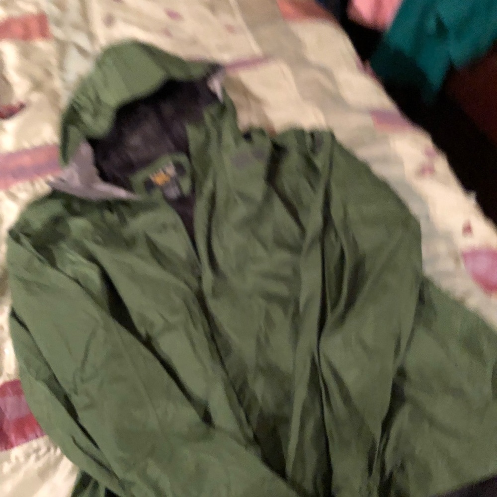 Mountain hardware youth large