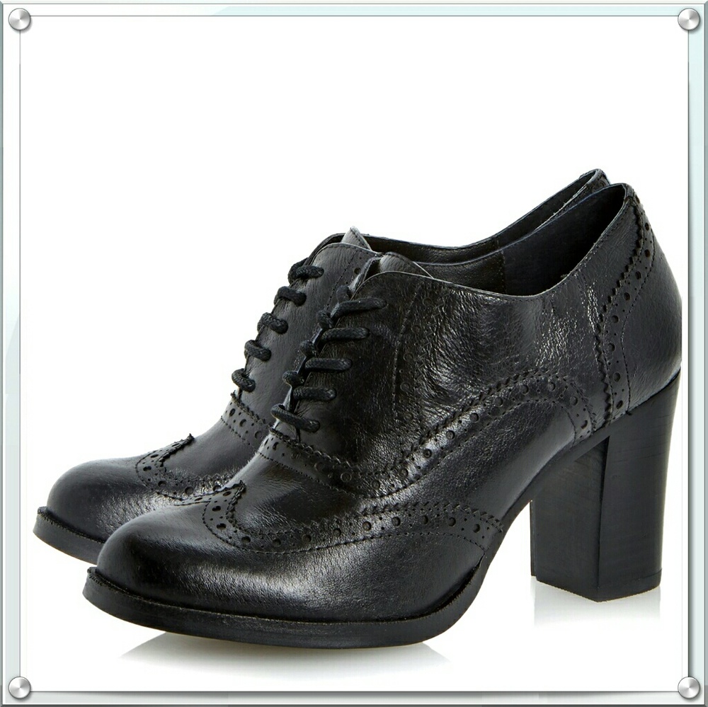 Steve Madden Junni Booties