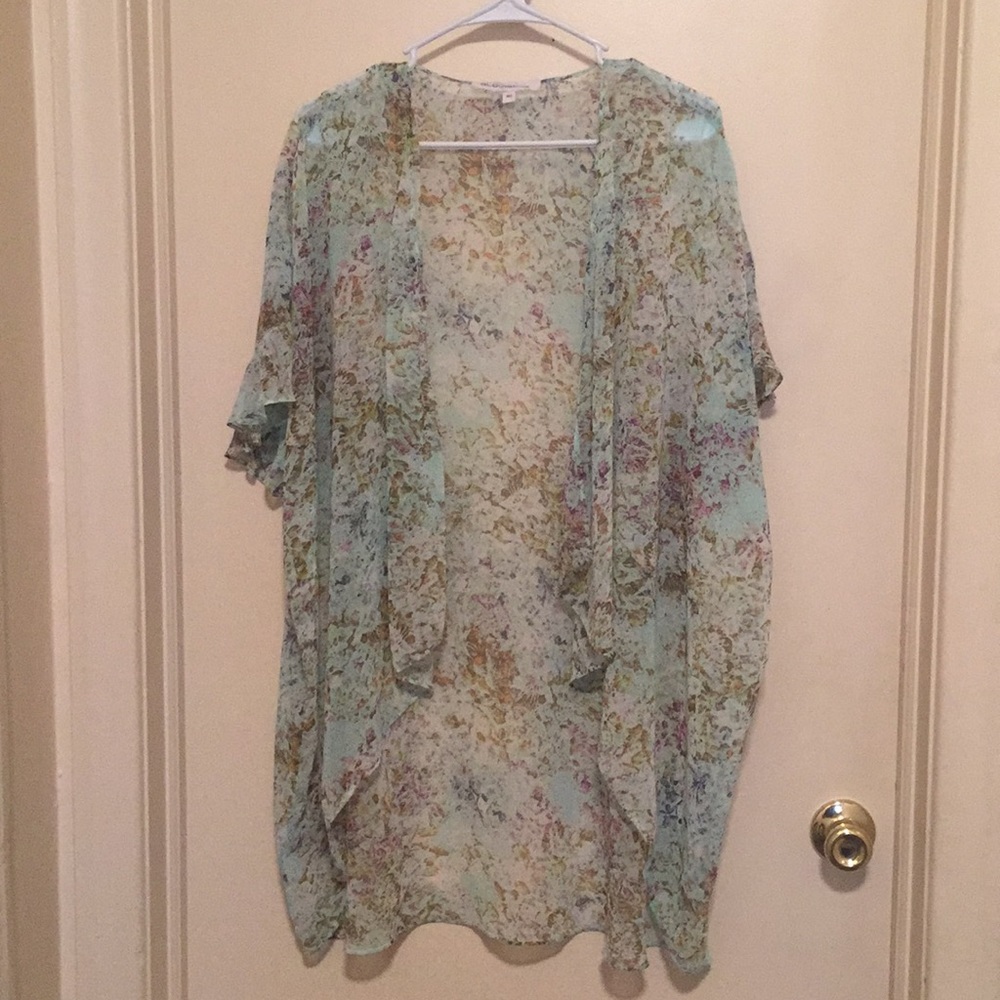 BCBG Open flowy cover up/blouse/kimono
