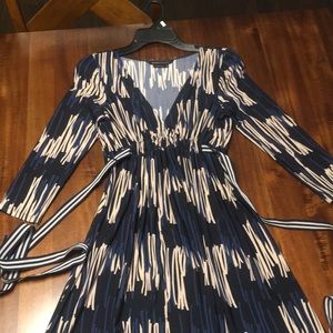 BCBG patterned long sleeve midi dress