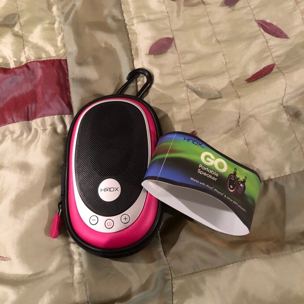 Portable phone speaker