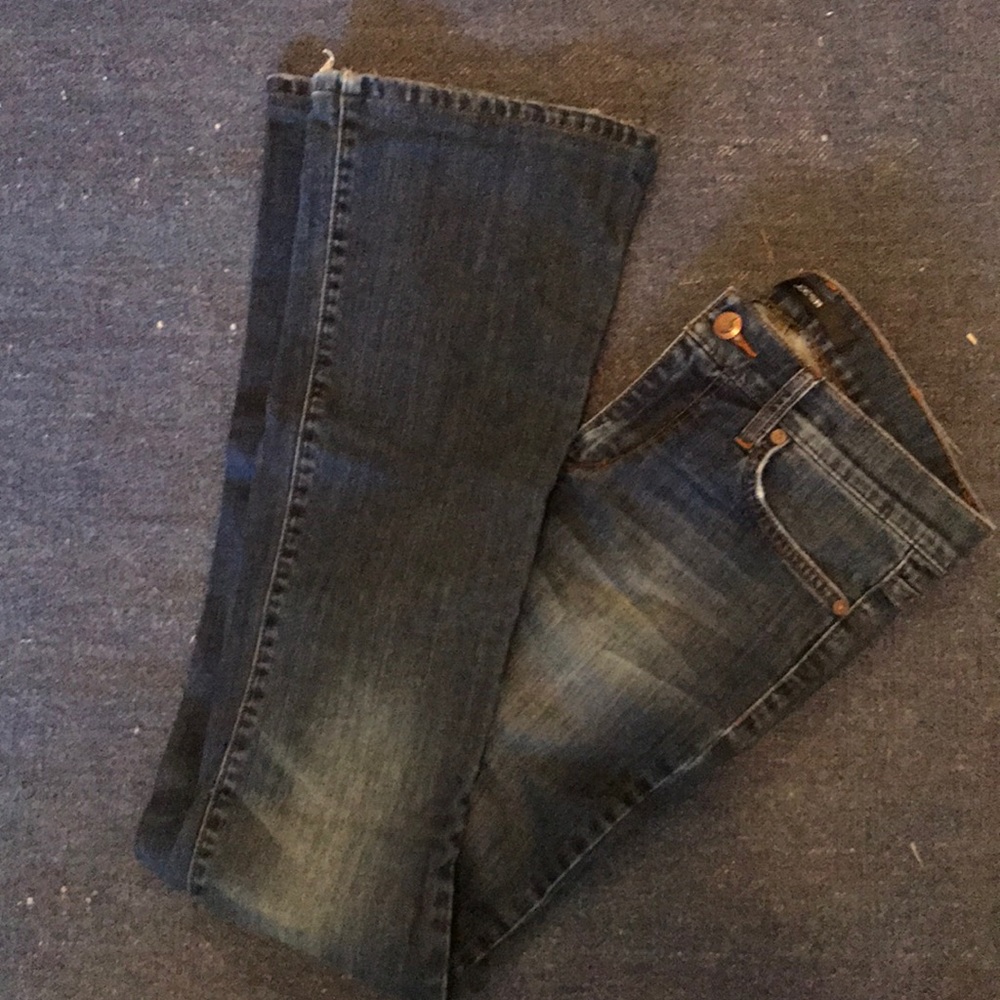 Joe’s Jeans Rocker Fit - Size 26