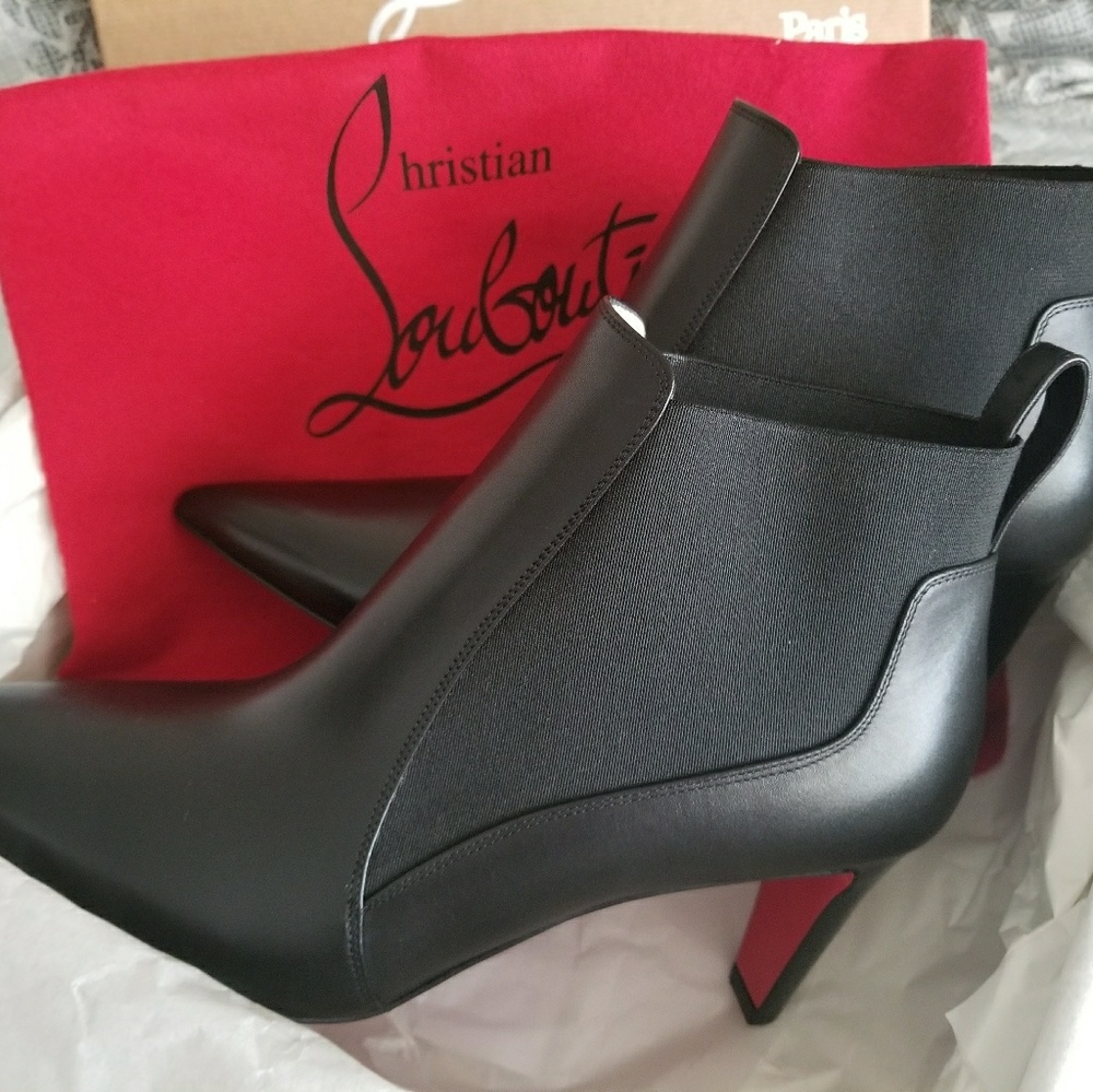 NIB Louboutin Verafusa ankle boots 70mm