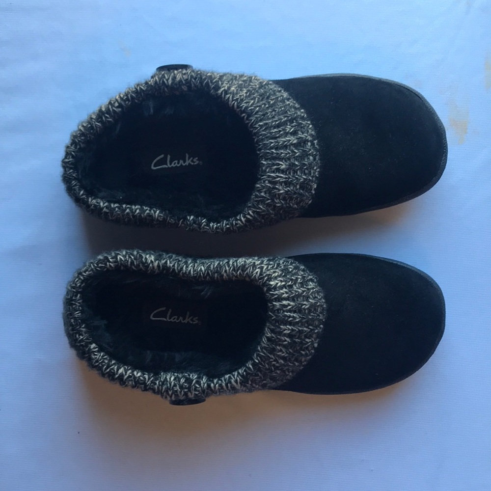 Clark’s Women’s Button Knit Sweater Clog Slipper