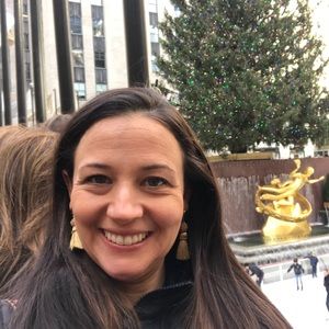Meet your Posher, Alicia