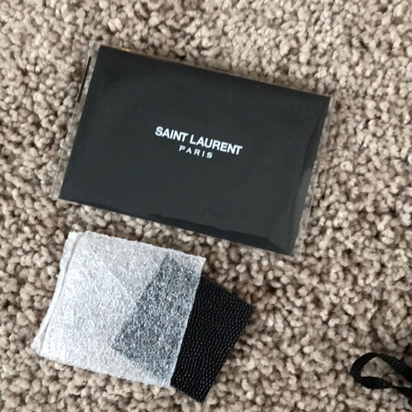 Ysl medium size monogramme bag - Picture 5 of 5