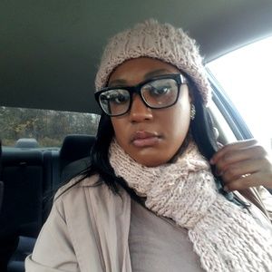 Meet your Posher, Brandy