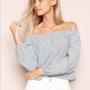 Brandy Melville off shoulder top