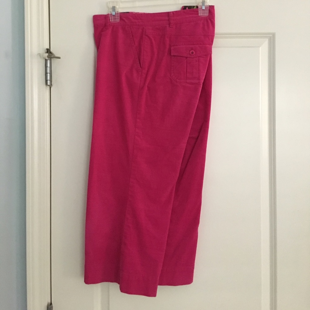 Capri pants