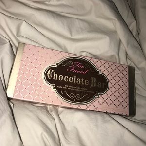 Too Faced Chocolate Bar