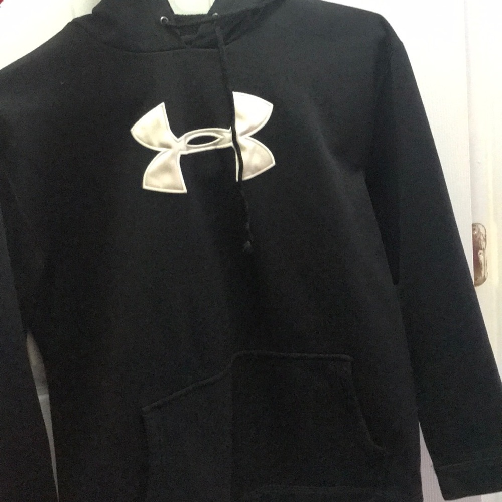 Under Armour Sweatshirt