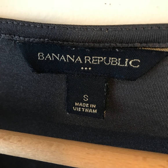 NWOT BANANA REPUBLIC Shell Tank (S) - Picture 2 of 5