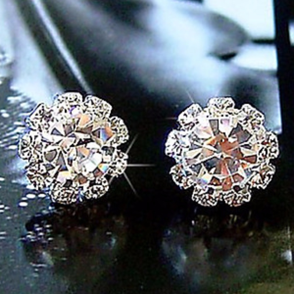 Women's Flower Stud Earrings