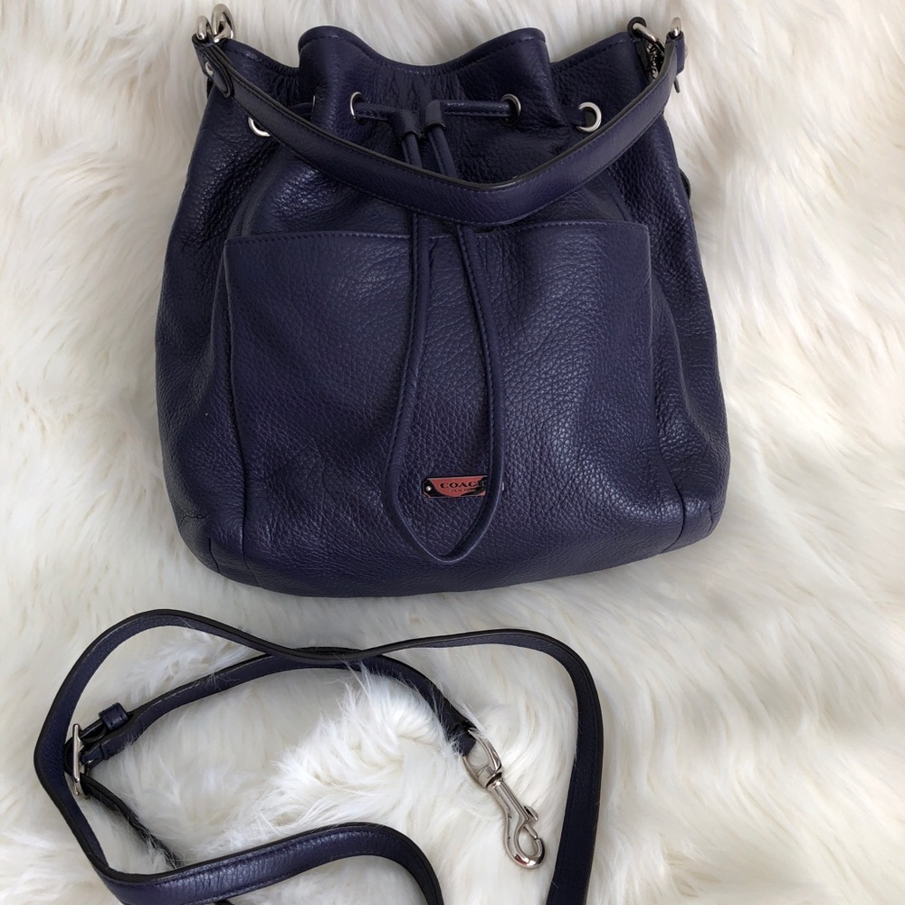 Brand new Coach Avery Drawstring crossbody