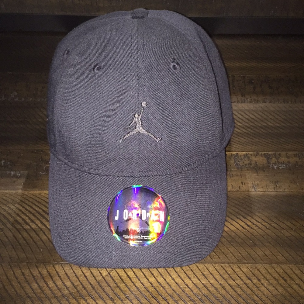 Jordan Strap back