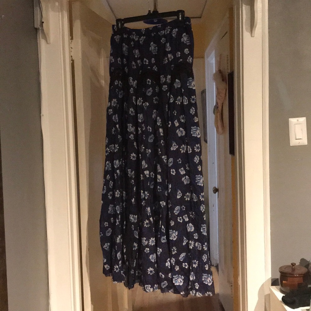 Maxi skirt