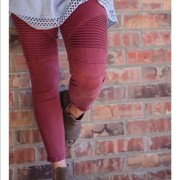3 left! Burgundy MOttO leggings! - Picture 3 of 3