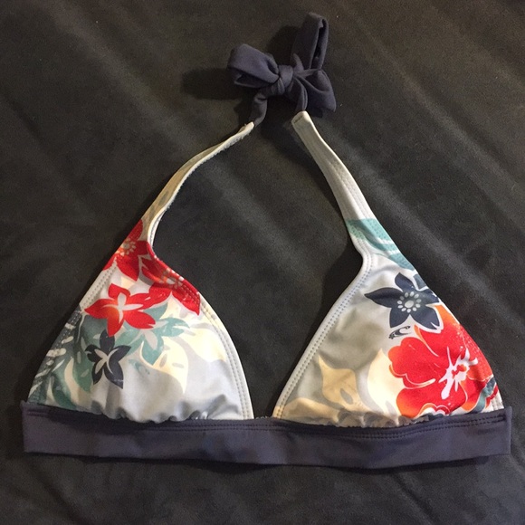 💕SOLD💕 5 Bikini Tops - Size Medium - Picture 5 of 6