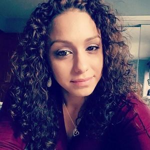 Meet your Posher, Cinthya